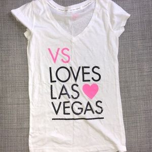 PINK Vegas V-neck